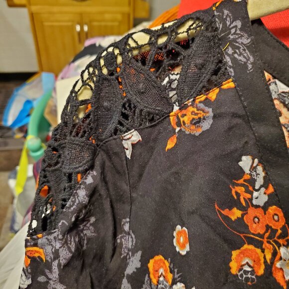 Floral Black Maxi Dress - Picture 7 of 14